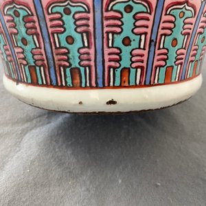 Een Chinese famille rose en een blauw-witte celadon vaas, 19e eeuw — foto 49