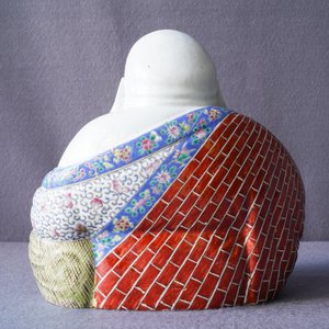 Een Chinese famille rose figuur van Boeddha, Republiek — foto 11