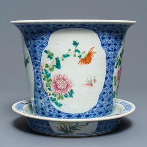 Een Chinese famille rose jardinière op onderschotel met floraal decor, Guangxu merk, Republiek, 20e eeuw — foto 2
