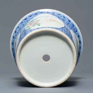 Een Chinese famille rose jardinière op onderschotel met floraal decor, Guangxu merk, Republiek, 20e eeuw — foto 9