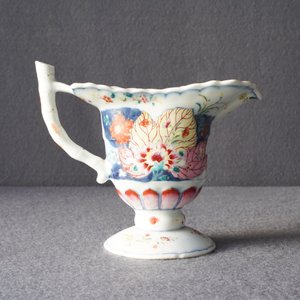 Een Chinese famille rose kan met 'Tabaksbladeren' decor, Qianlong — foto 10