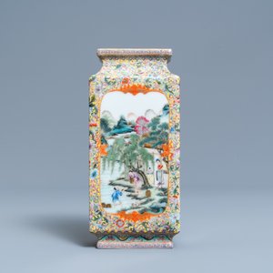 Een Chinese famille rose 'rijstproductie' vaas, Qianlong merk, Republiek — foto 4