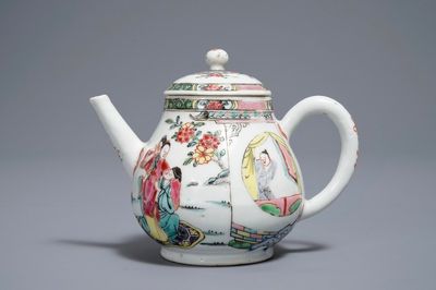 Een Chinese famille rose 'Romance of the Western chamber' theepot, Yongzheng