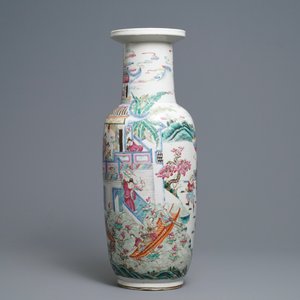 Een Chinese famille rose rouleau vaas, 19e eeuw — foto 4
