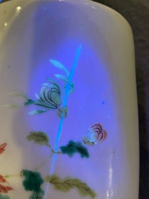 Een Chinese famille rose rouleau vaas, Daoguang merk, 19e eeuw — foto 13