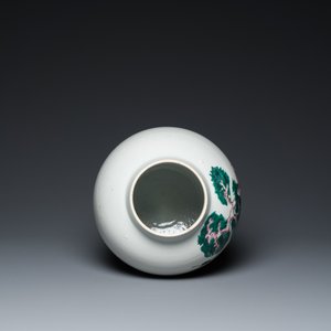 Een Chinese famille rose 'Sanxing' vaas, Yongzheng — foto 5