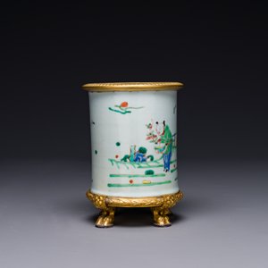 Een Chinese famille rose 'Tao Yuanming 陶淵明' penselenbeker met vergulde bronzen monturen, Yongzheng — foto 4