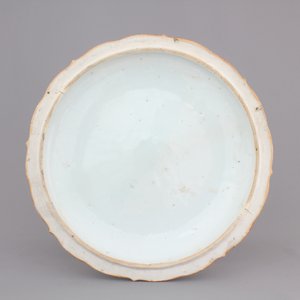 Een Chinese famille rose terrine met deksel, Qianlong, 18e eeuw — foto 8