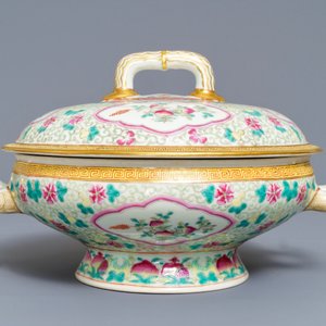 Een Chinese famille rose terrine met floraal decor, Guangxu merk, 19/20e eeuw — foto 2