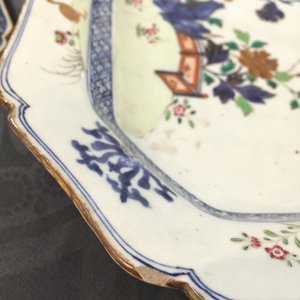 Een Chinese famille rose terrine met onderschotel, Qianlong — foto 10