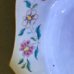 Een Chinese famille rose terrine met wapen van 'De Calenberg - De Pascale' voor de Belgische markt, Qianlong, ca. 1755 — foto 36