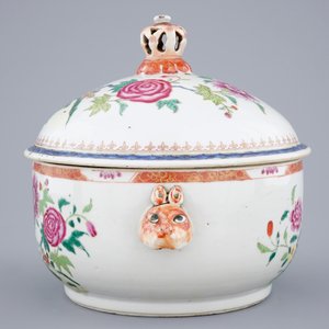 Een Chinese famille rose terrine op onderschaal, Qianlong, ca. 1760 — foto 8