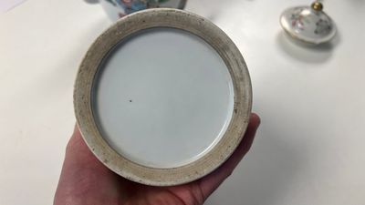 Een Chinese famille rose theepot en een 'Wu Shuang Pu' penselenbeker, Daoguang merk en periode — foto 11