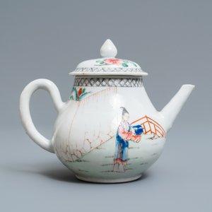 Een Chinese famille rose theepot met dames in een tuin, Yongzheng — foto 4