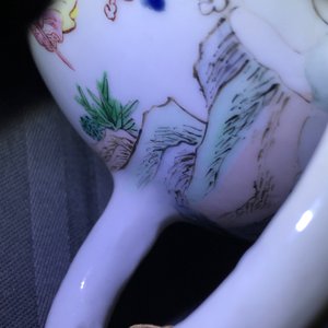 Een Chinese famille rose theepot met de onsterfelijke Lan Cai He, Yongzheng — foto 12