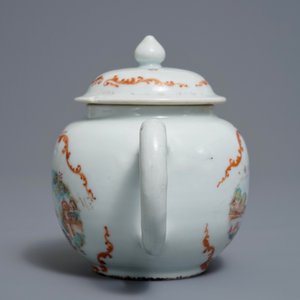 Een Chinese famille rose theepot met decor van boomzagende Europeanen, Qianlong — foto 4