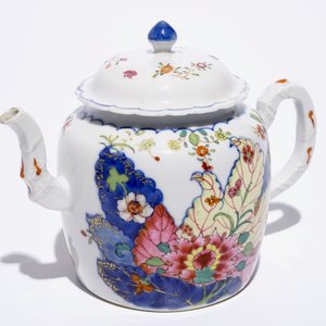 Een Chinese famille rose theepot met decor van tabaksbladeren, Qianlong — foto 7