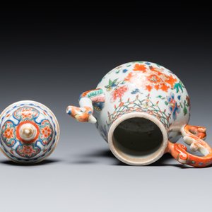 Een Chinese famille rose theepot met drakentuit, Yongzheng/Qianlong — foto 6