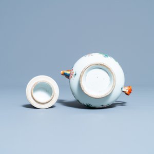 Een Chinese famille rose theepot met drakentuit, Yongzheng/Qianlong — foto 7