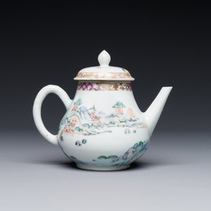 Een Chinese famille rose theepot met landschapsdecor, Yongzheng — foto 2