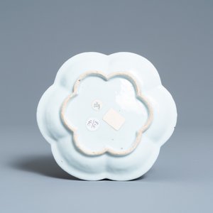 Een Chinese famille rose theepot met pattipan, Yongzheng — foto 3