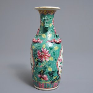 Een Chinese famille rose vaas en drie kommen voor de Straits of Peranakan markt, 19e eeuw — foto 5