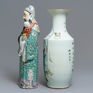 Een Chinese famille rose vaas en een figuur van Fu Xing, 19e eeuw — foto 4