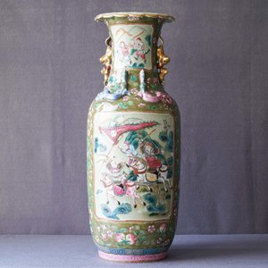 Een Chinese famille rose vaas met bruine en celadon fondkleur, 19e eeuw — foto 8