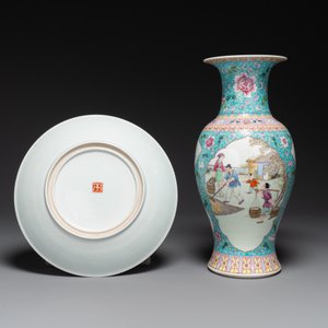Een Chinese famille rose vaas met figuratief decor en schotel met rijstproductie decor, Qianlong merk, 20e eeuw — foto 2