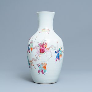 Een Chinese famille rose vaas met krijgersscène, 19e eeuw — foto 4