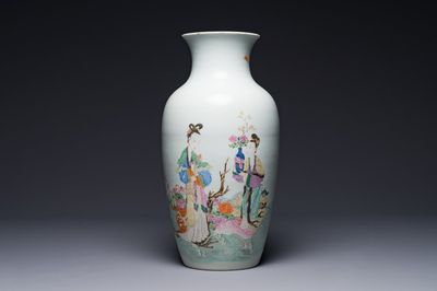 Een Chinese famille rose vaas met Lan Caihe, Qianlong merk en periode