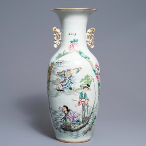 Een Chinese famille rose vaas met Liu Hai, 19/20e eeuw — foto 1