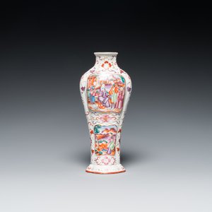 Een Chinese famille rose vaas met mandarijns decor, Qianlong — foto 4