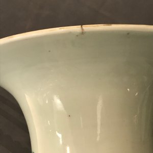 Een Chinese famille rose vaas met strijderstaferelen, Kangxi merk, 19e eeuw — foto 12