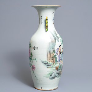 Een Chinese famille rose vaas met tweezijdig decor, 19/20e eeuw — foto 2
