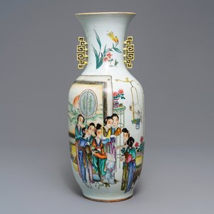 Een Chinese famille rose vaas met tweezijdig decor, 19/20e eeuw — foto 1