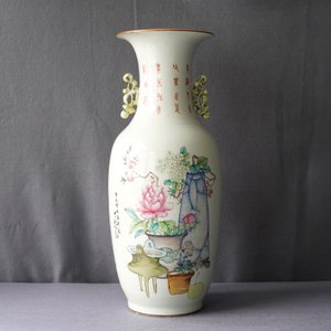 Een Chinese famille rose vaas met tweezijdig decor, 19/20e eeuw — foto 12