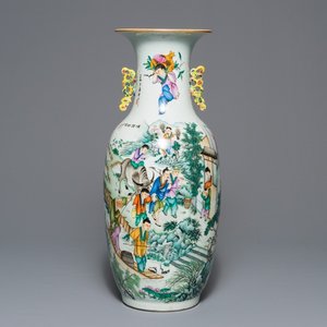 Een Chinese famille rose vaas met tweezijdig decor, 19/20e eeuw — foto 1