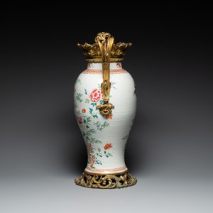 Een Chinese famille rose vaas met vergulde bronzen monturen, Qianlong — foto 4