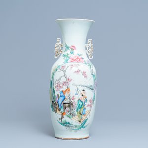 Een Chinese famille rose vaas met Zhang Guolao, 19/20e eeuw — foto 1