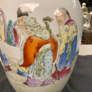 Een Chinese famille rose vaas, Qianlong merk, Republiek — foto 13