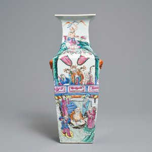 Een Chinese famille rose vierkante vaas met figuratief decor, 19e eeuw — foto 4