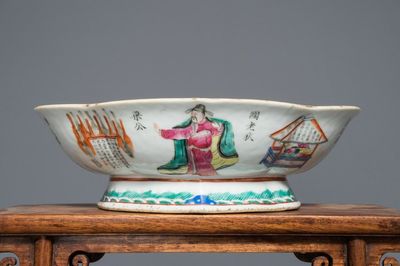 Een Chinese famille rose 'Wu Shuang Pu' kom, 19e eeuw