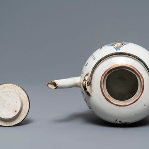 Een Chinese famille rose 'Wu Shuang Pu' theepot met deksel, Daoguang merk, 19e eeuw — foto 6