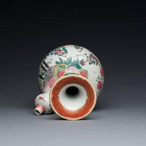 Een Chinese famille rose 'Xi Xiang Ji' kendi, Yongzheng — foto 6