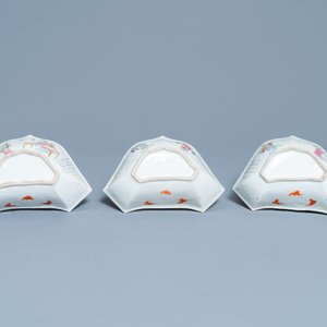 Een Chinese famille rose zoetvleesset of rijsttafel met 'Wu Shuang Pu' decor, 19e eeuw — foto 9