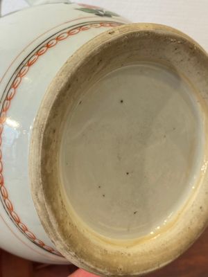 Een Chinese famille verte dekselkan, Kangxi — foto 8