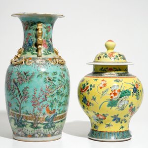 Een Chinese famille verte dekselvaas en een Canton vaas met turquoise fondkleur, 19/20e eeuw — foto 4
