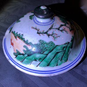 Een Chinese famille verte dekselvaas en een Swatow pot, Transitie periode en 19e eeuw — foto 30