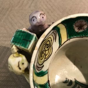 Een Chinese famille verte libation cup, Kangxi — foto 16